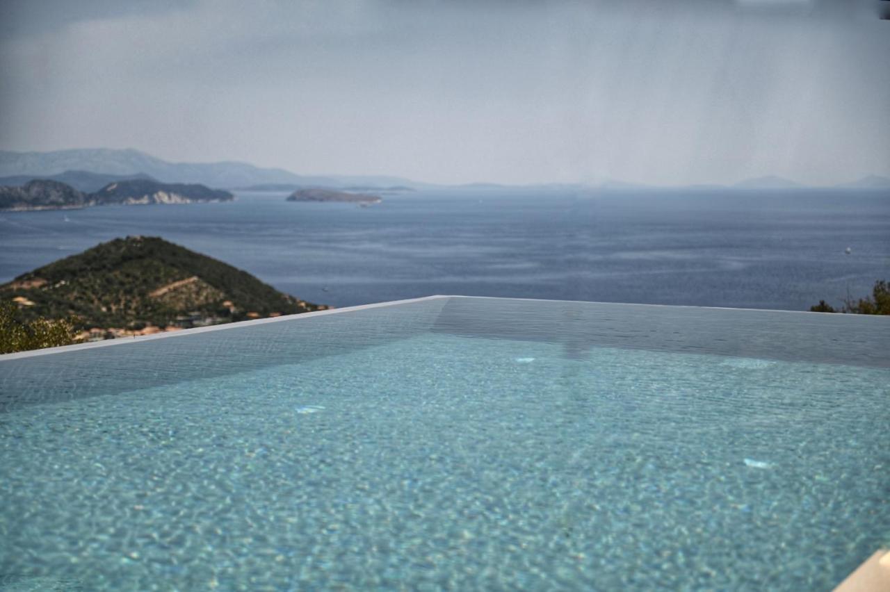 Blooms Of Sivota Bay - Luxury Villas With Private Heated Pool Екстериор снимка