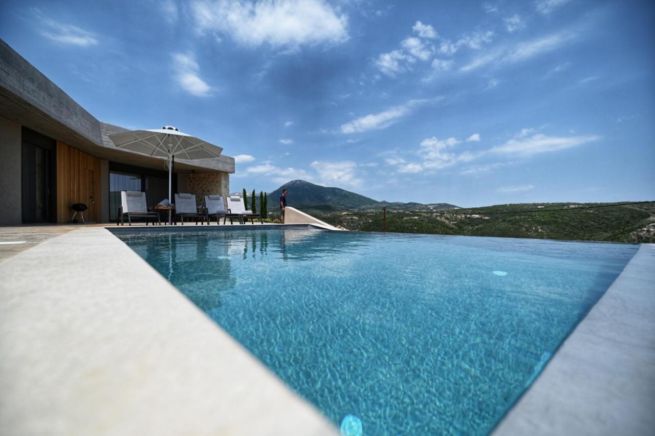 Blooms Of Sivota Bay - Luxury Villas With Private Heated Pool Екстериор снимка