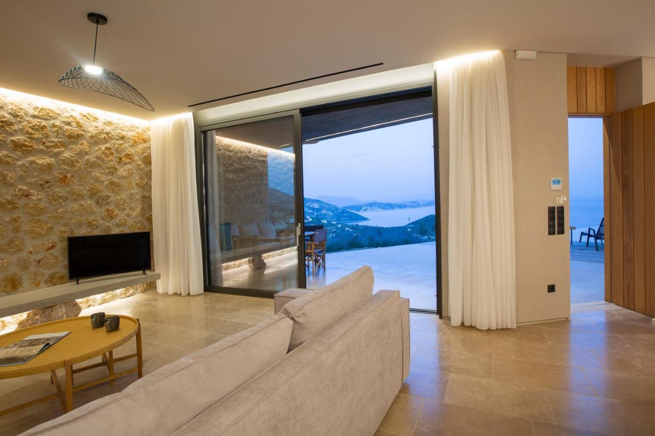 Blooms Of Sivota Bay - Luxury Villas With Private Heated Pool Екстериор снимка