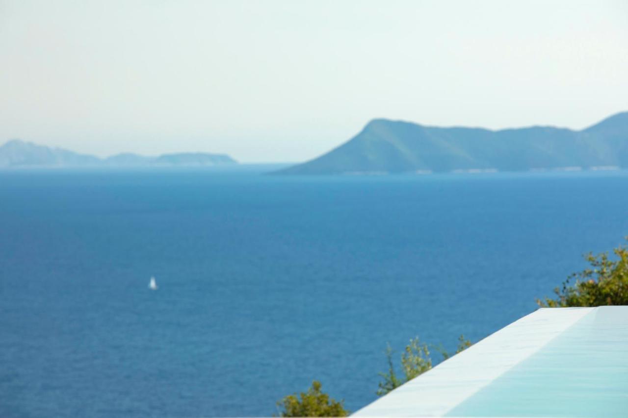 Blooms Of Sivota Bay - Luxury Villas With Private Heated Pool Екстериор снимка