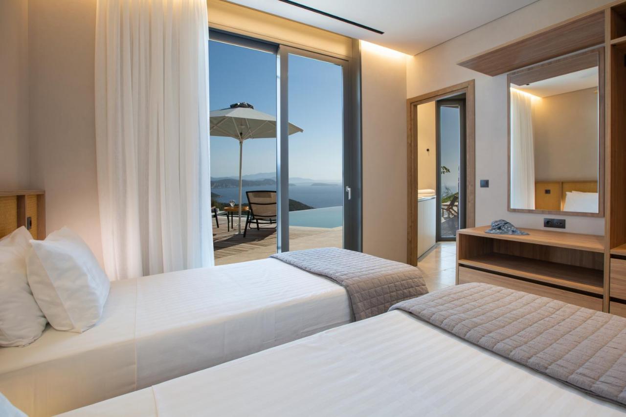 Blooms Of Sivota Bay - Luxury Villas With Private Heated Pool Екстериор снимка