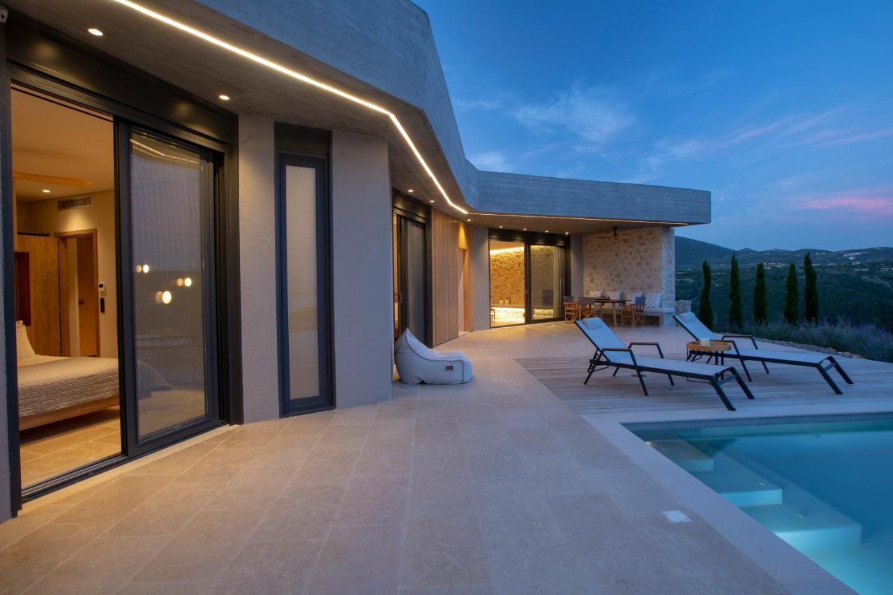 Blooms Of Sivota Bay - Luxury Villas With Private Heated Pool Екстериор снимка