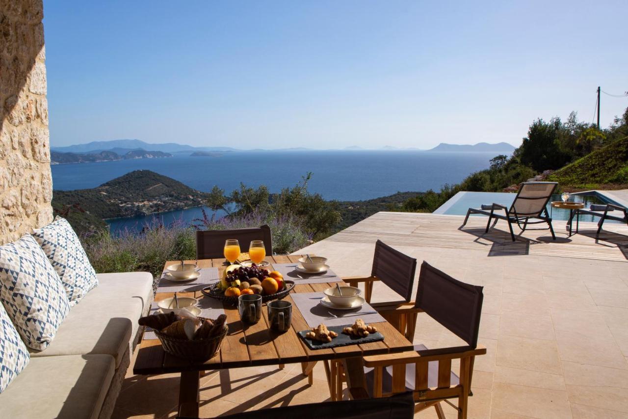 Blooms Of Sivota Bay - Luxury Villas With Private Heated Pool Екстериор снимка