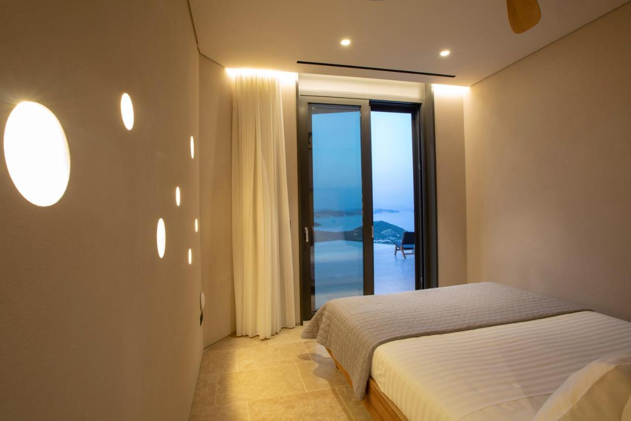 Blooms Of Sivota Bay - Luxury Villas With Private Heated Pool Екстериор снимка