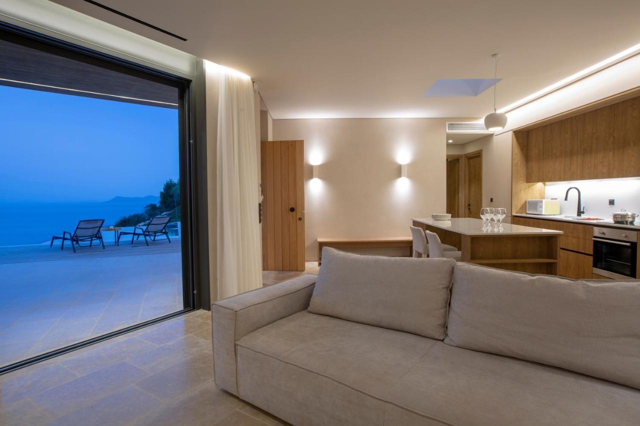 Blooms Of Sivota Bay - Luxury Villas With Private Heated Pool Екстериор снимка