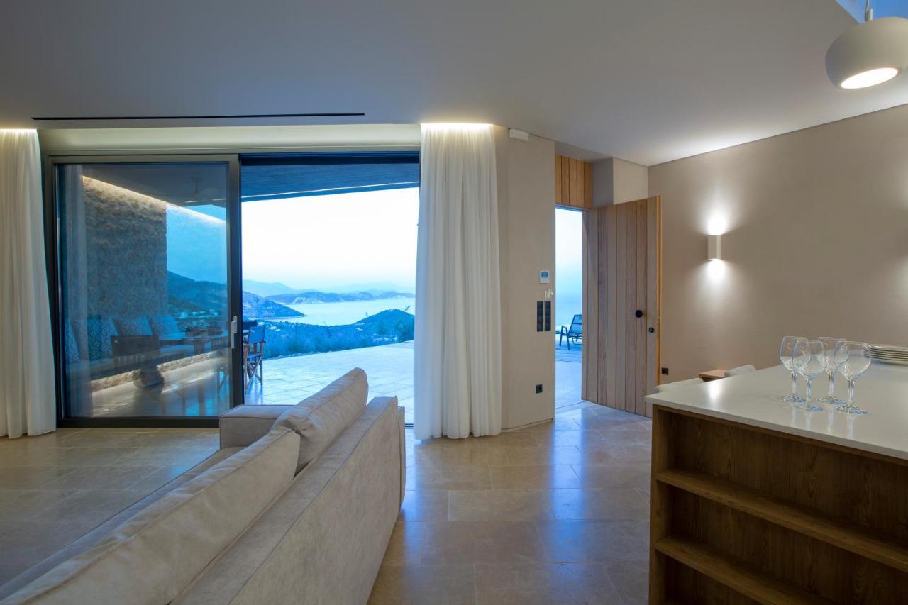 Blooms Of Sivota Bay - Luxury Villas With Private Heated Pool Екстериор снимка
