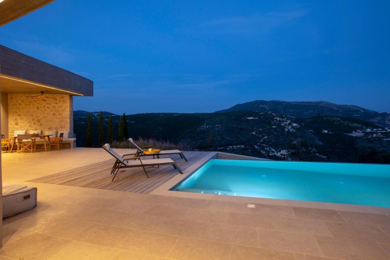 Blooms Of Sivota Bay - Luxury Villas With Private Heated Pool Екстериор снимка