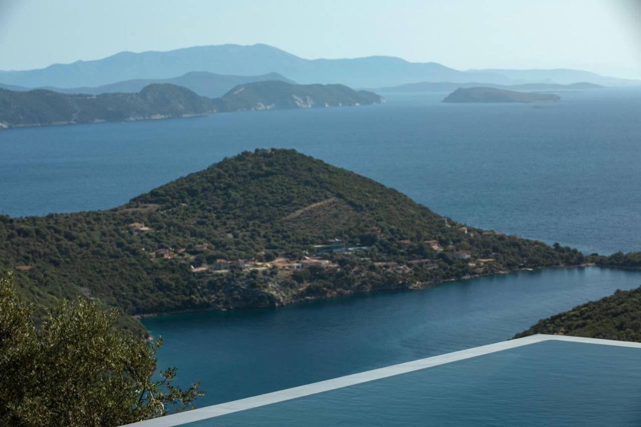Blooms Of Sivota Bay - Luxury Villas With Private Heated Pool Екстериор снимка