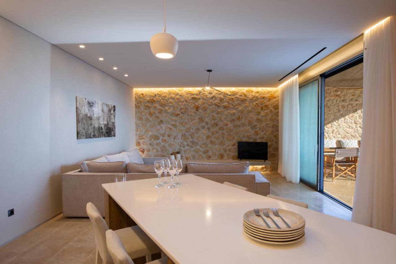 Blooms Of Sivota Bay - Luxury Villas With Private Heated Pool Екстериор снимка