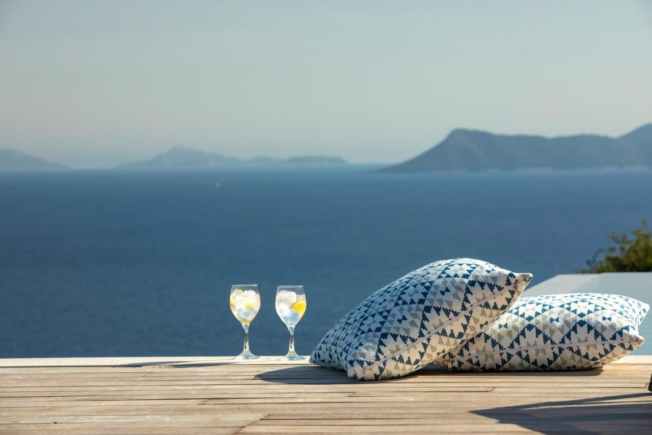Blooms Of Sivota Bay - Luxury Villas With Private Heated Pool Екстериор снимка
