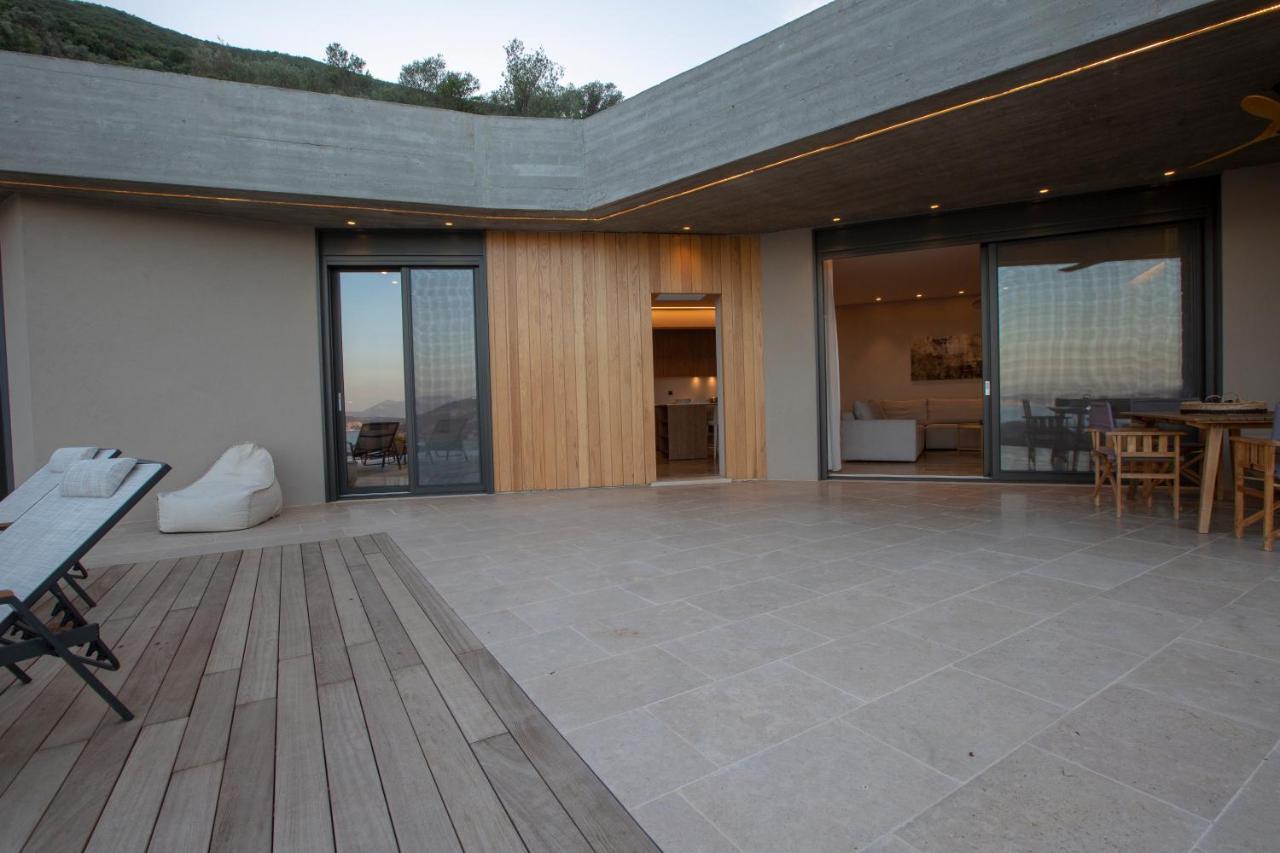 Blooms Of Sivota Bay - Luxury Villas With Private Heated Pool Екстериор снимка